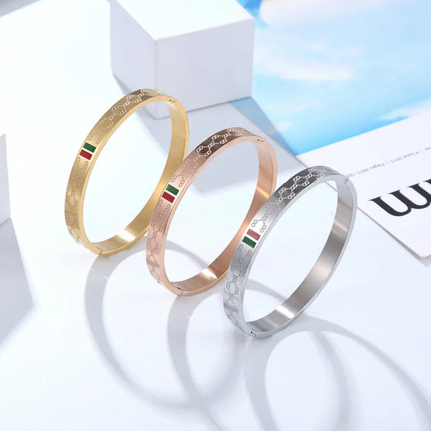 Trendy Bangle for Women Red and Green Charm Stainless Steel Gold Plating Jewelry Lover Bangle Luxury