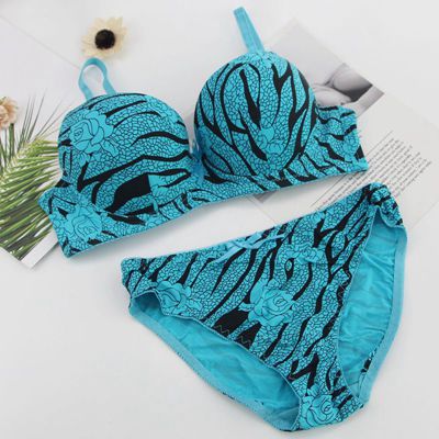 Sexy Sequined Decorative Lingerie Seamless Push Up Bras Set Adjusted Wire Free