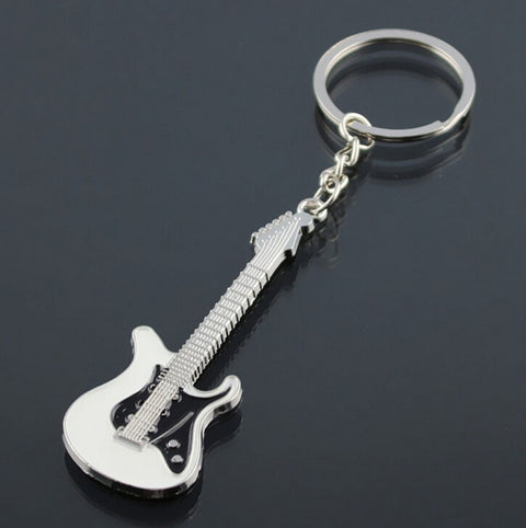 Nuevo llavero de dados de Metal con personalidad, dados, póker, fútbol, ​​guitarra, modelo, llavero de aleación, regalo, llavero de coche 17045