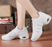 Breathable Shoes Lace Up Heels Women Sneaker Comfortable New Fashion Design