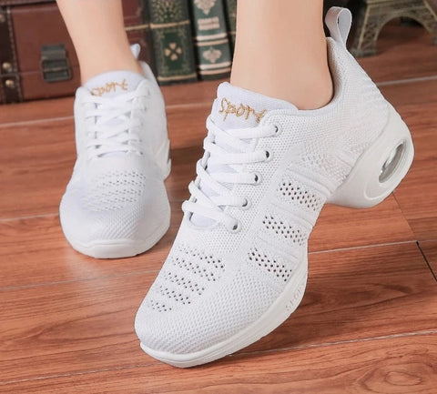 Breathable Shoes Lace Up Heels Women Sneaker Comfortable New Fashion Design