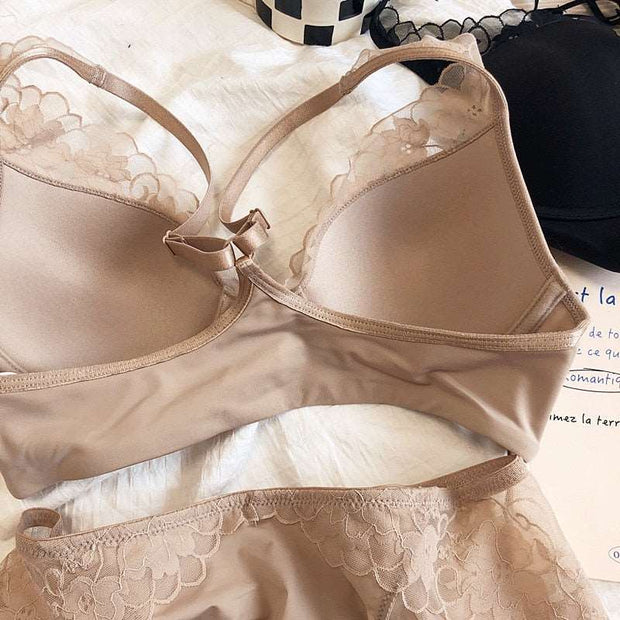 Thin Glossy Cross Backless Lace Front Closure Bra and Panties Set with Push Up Beautiful Sexy Lingerie